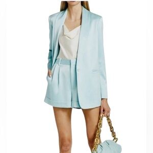 Alice + Olivia Yuriko Collar Boyfriend Satin Blazer in Powder Blue NWT Size 6